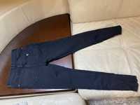 Guess czarne jeansy cyrkonie 36