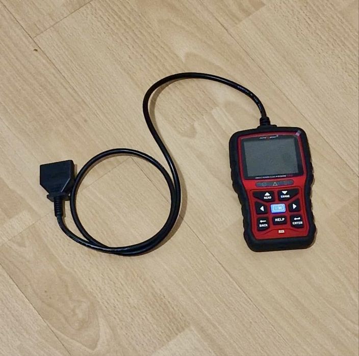Tester diagnostyczny OBD2