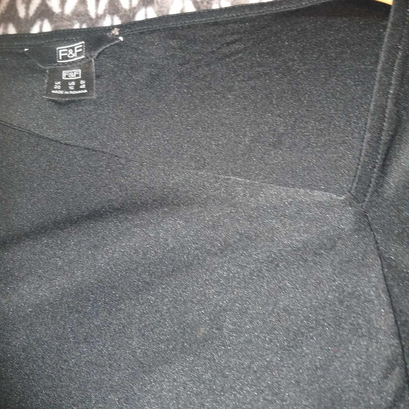 Czarna bluzka F&F rozmiar 48