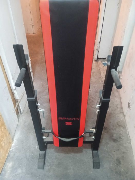 Zestaw treningowy na siłownię.