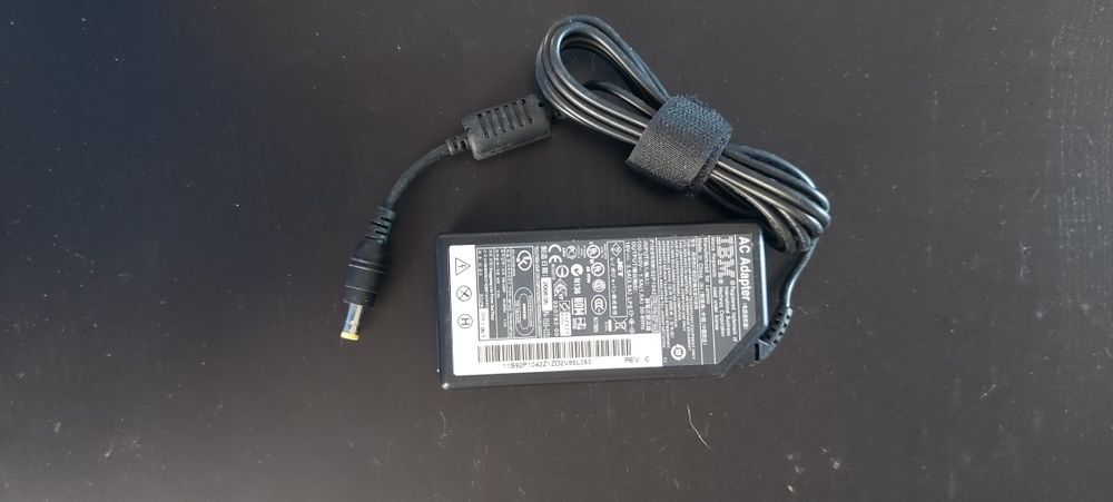 Carregador portátil IBM