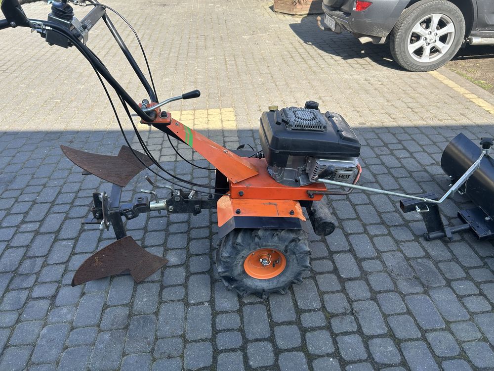 Brumi traktorek dzik glebogryzarka