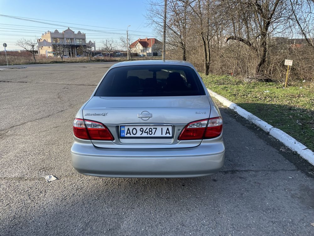 Продам Nissan MaximaQx
