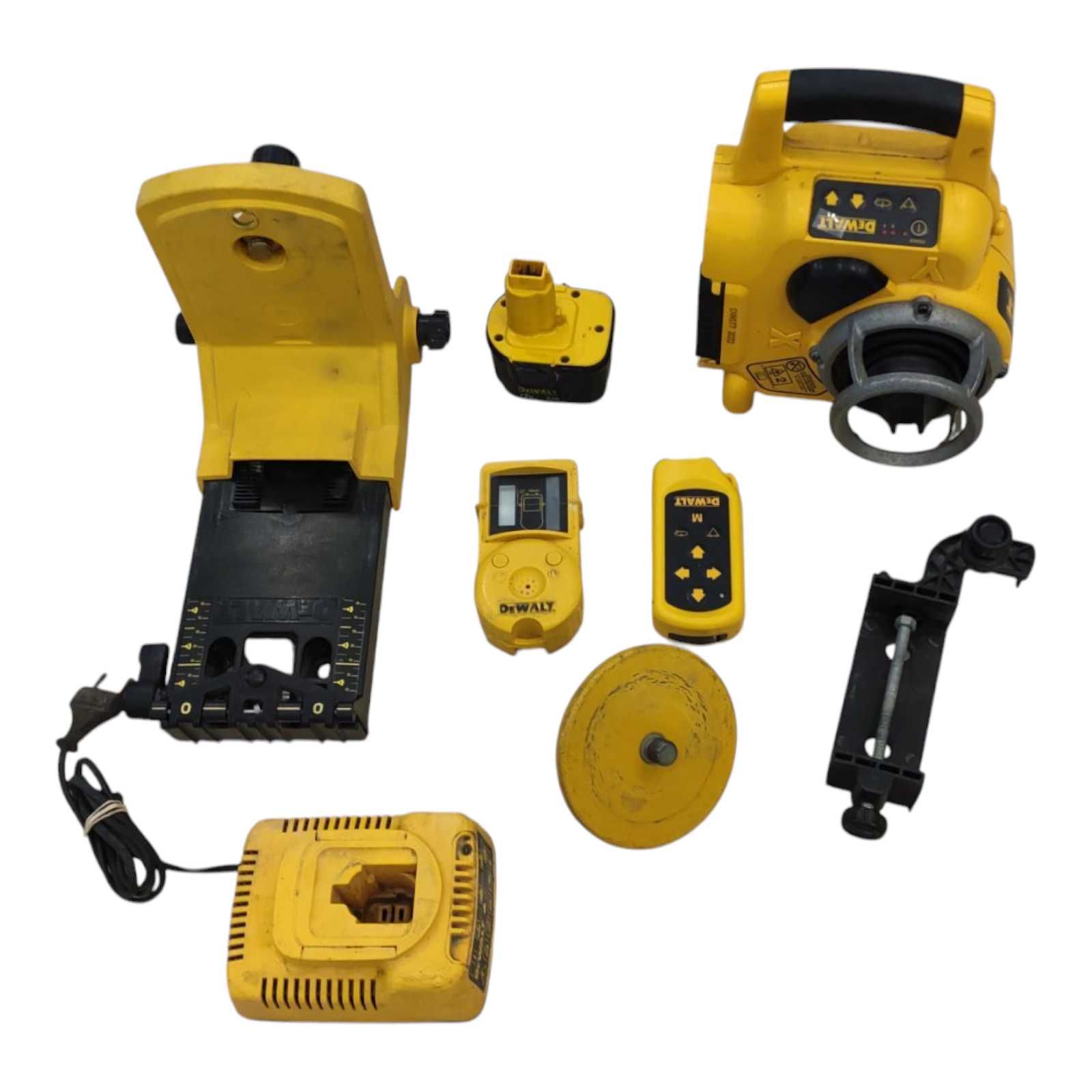 Niwelator DeWalt DW077 (2022) Type 1