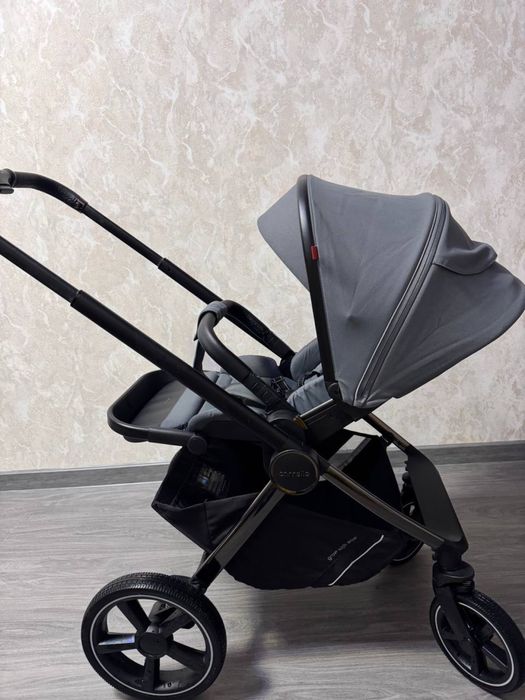 Універсальна дитяча коляска 2 в 1 Carrello Ultimo Chrome Frame.