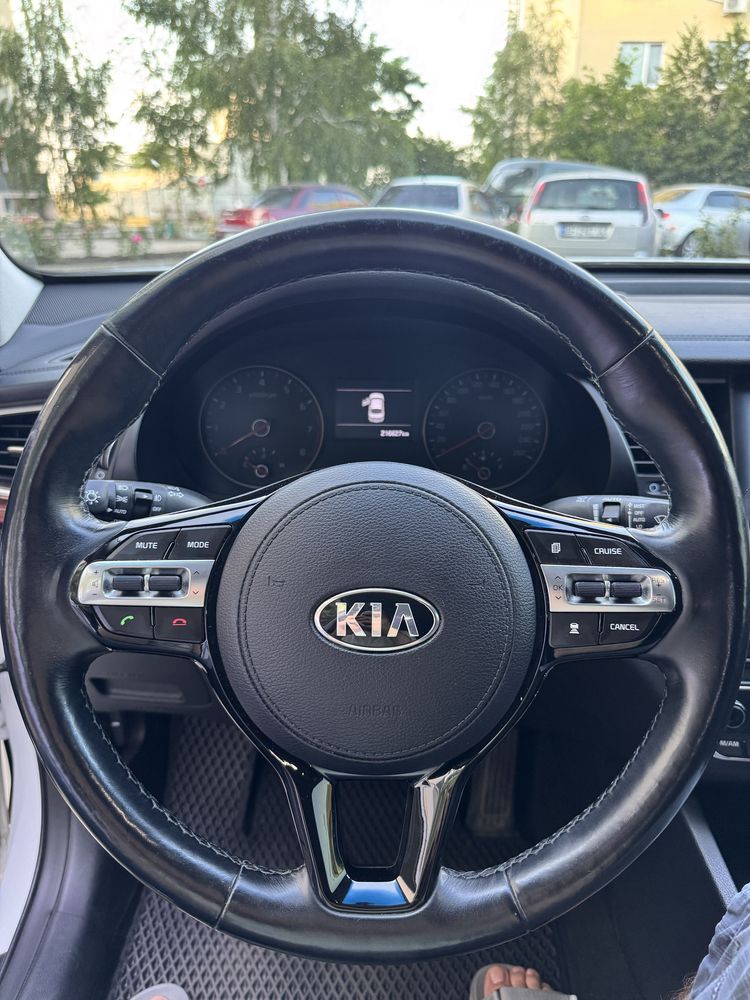 Продам свою машину Kia K7