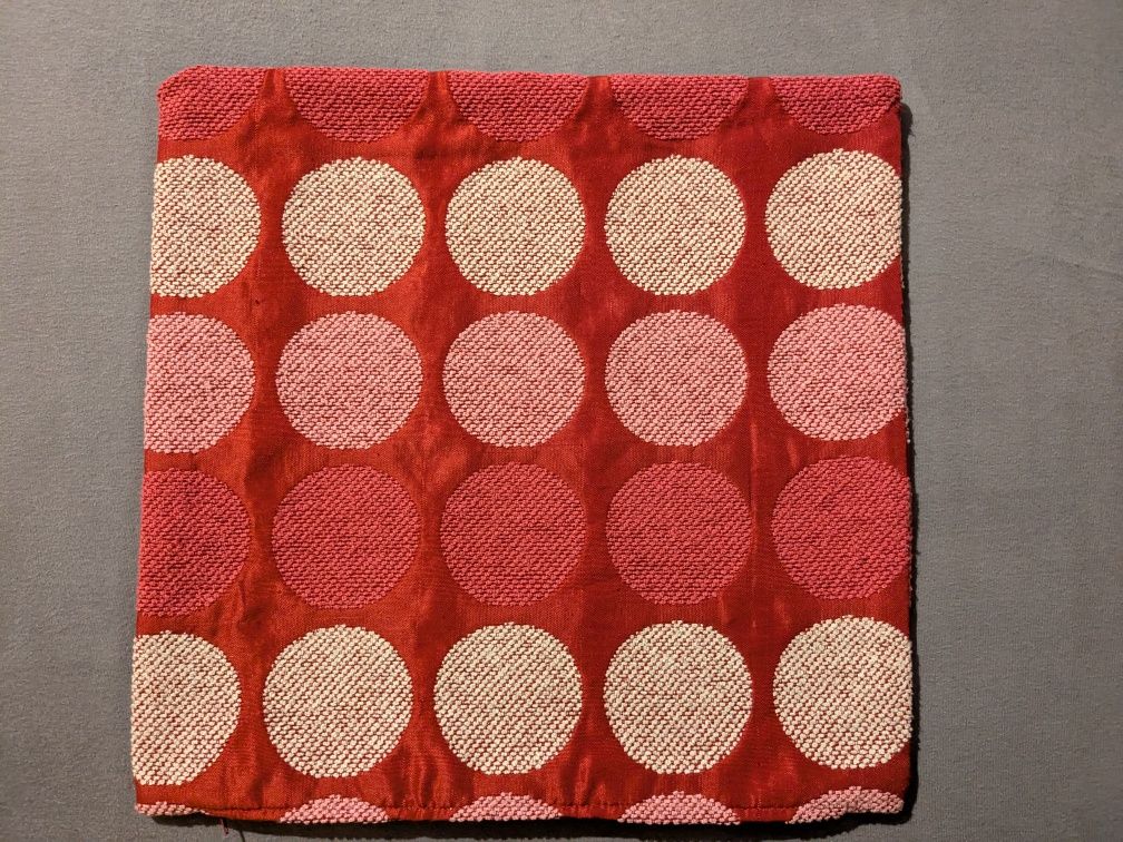 Poszewka na poduszkę 43 x 43 cm koła czerwone
