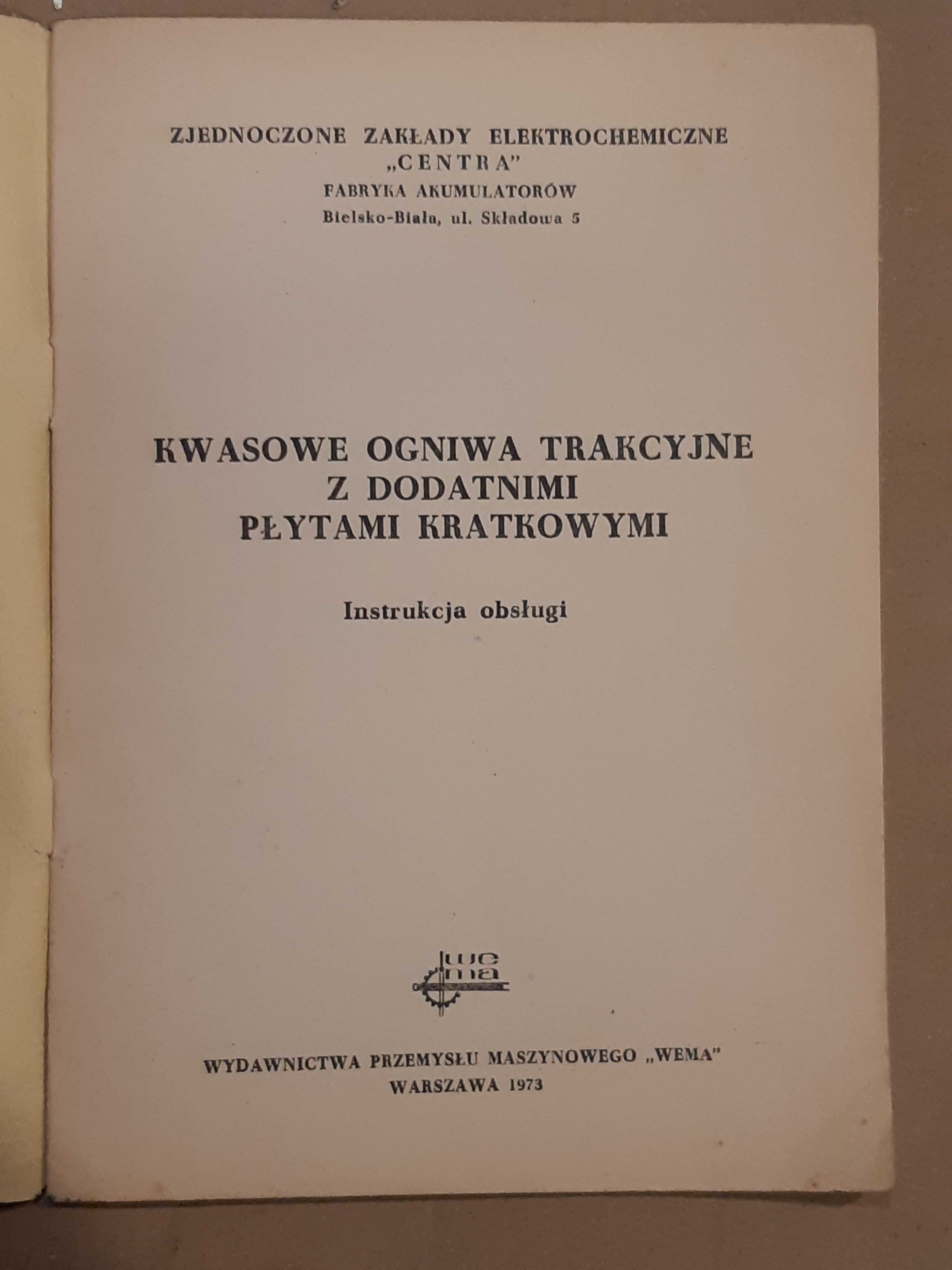 Kwasowe ogniwa trakcyjne z dodatkowymi płytami kratkowymi