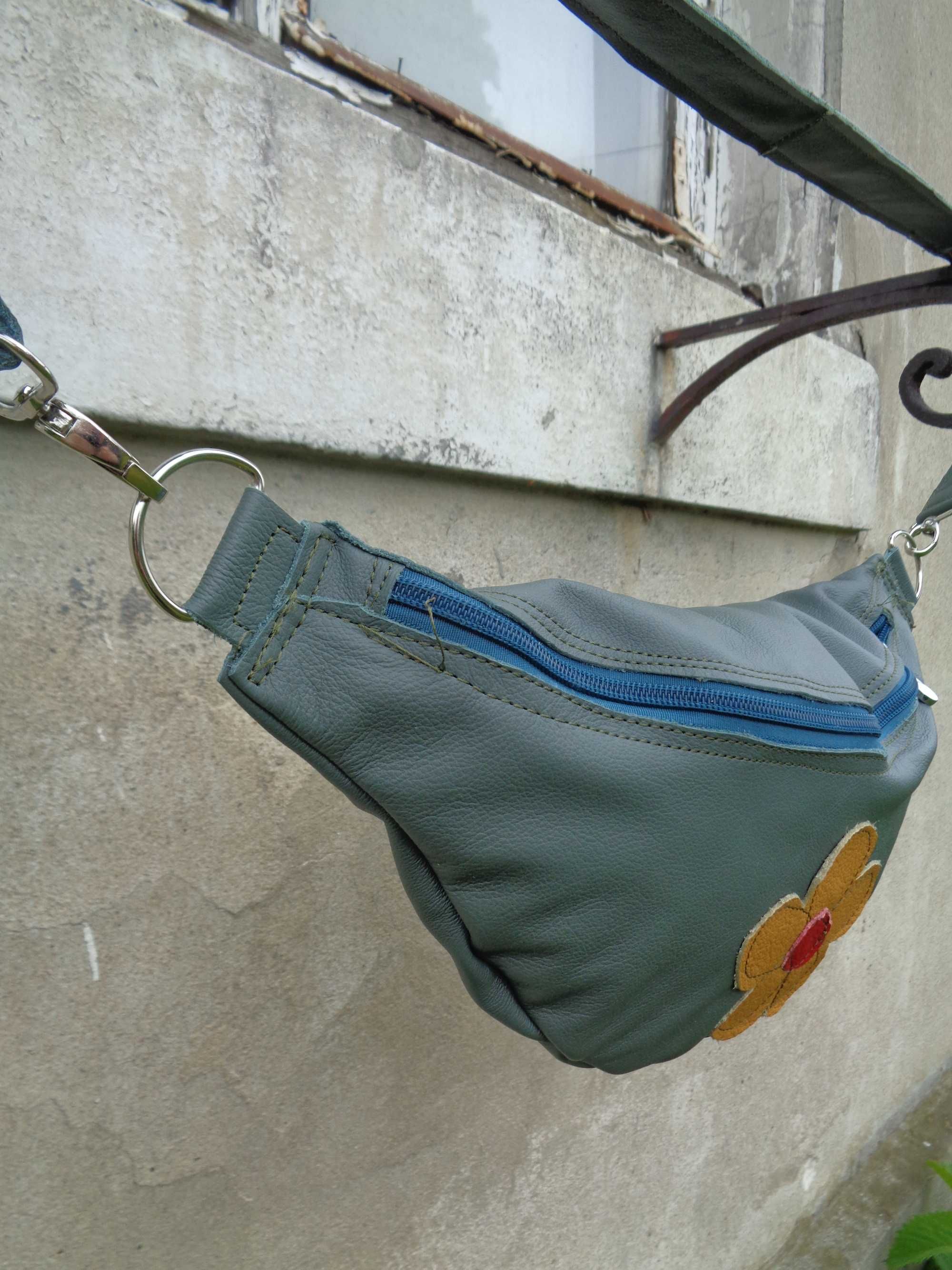 Artystyczna skórzana nerka z kwiatkiem. Handmade