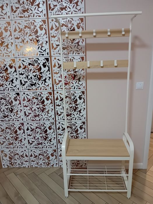 Garderoba wieszaki na ubrania półki na buty jak nowe