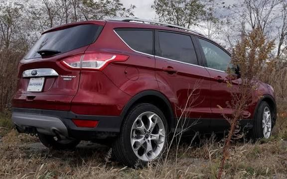 Sprzedam Ford Escape titanium 2016, 2.0 Ecoboost 230km wersja U.S.A
