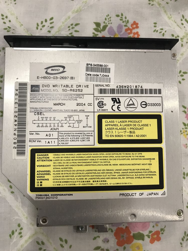DVD RW disc compact Ultra Toshiba Modelo SD - R6252