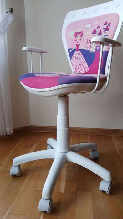 Krzesło obrotowe dziewczęce
