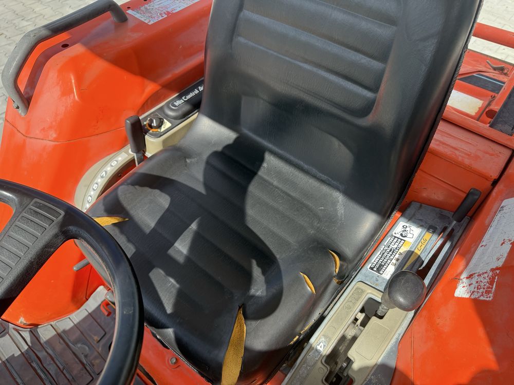 Японський трактор Kubota GL241
