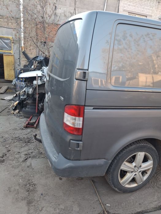Задня права четверть Volkswagen T5