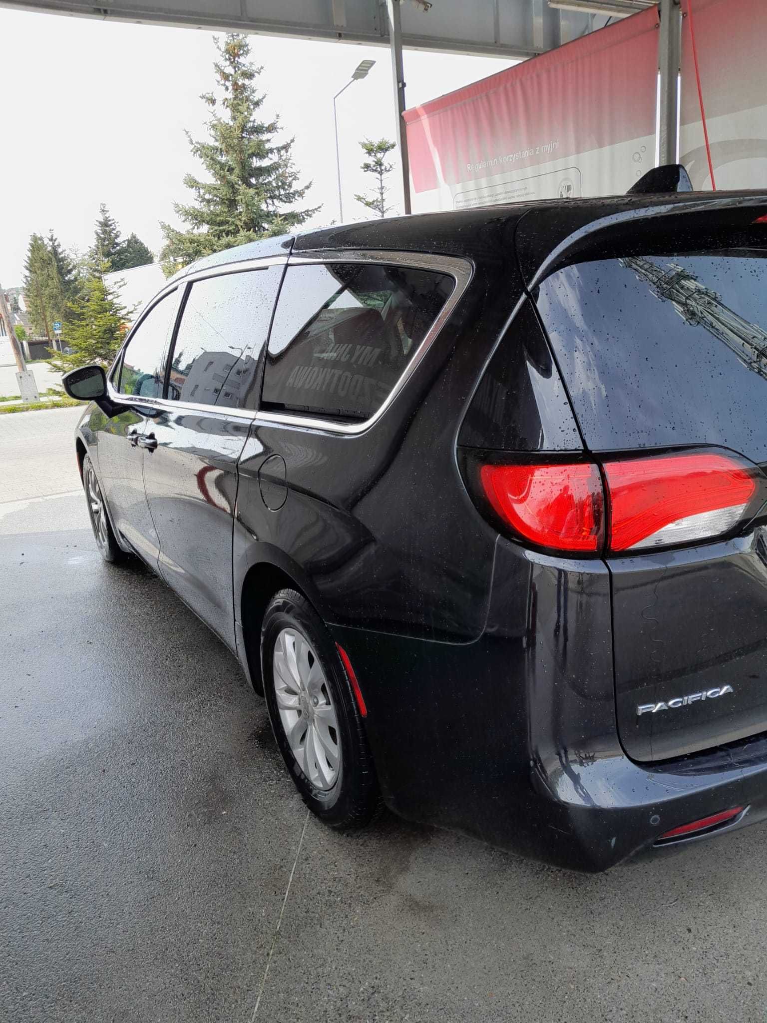 Chrysler Pacifica