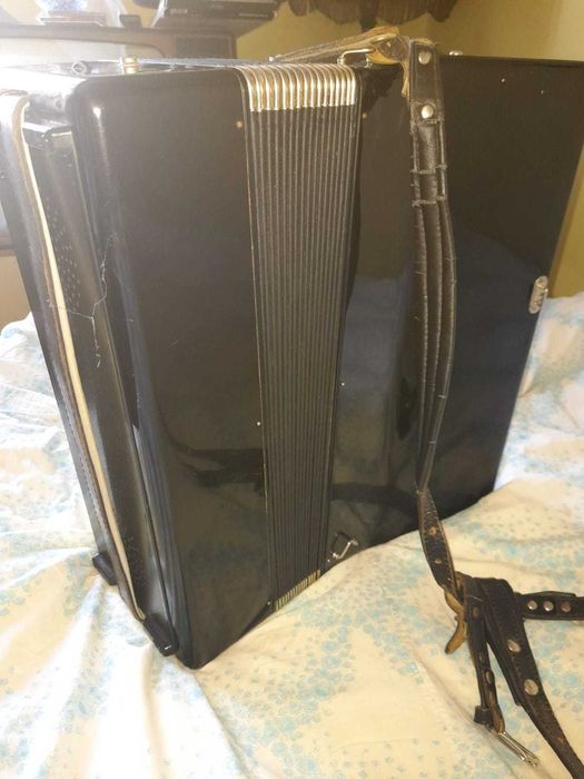 Akordeon Weltmeister 120 Basow