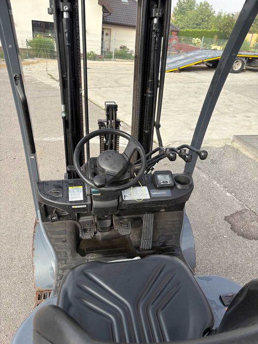 wózek widłowy Toyota