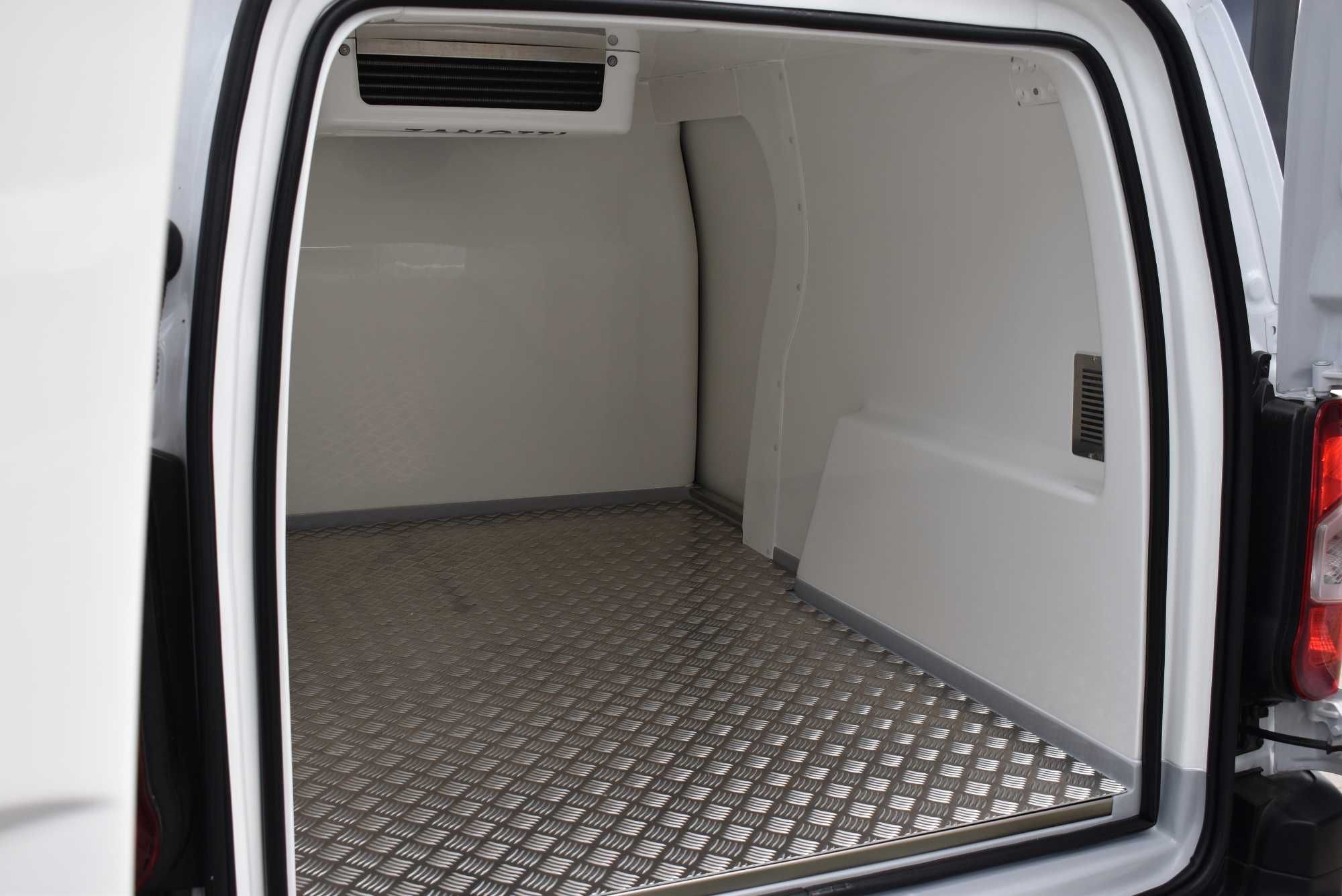 Wynajem Izoterm, dostawcze, chłodnie Toyota Proace long !