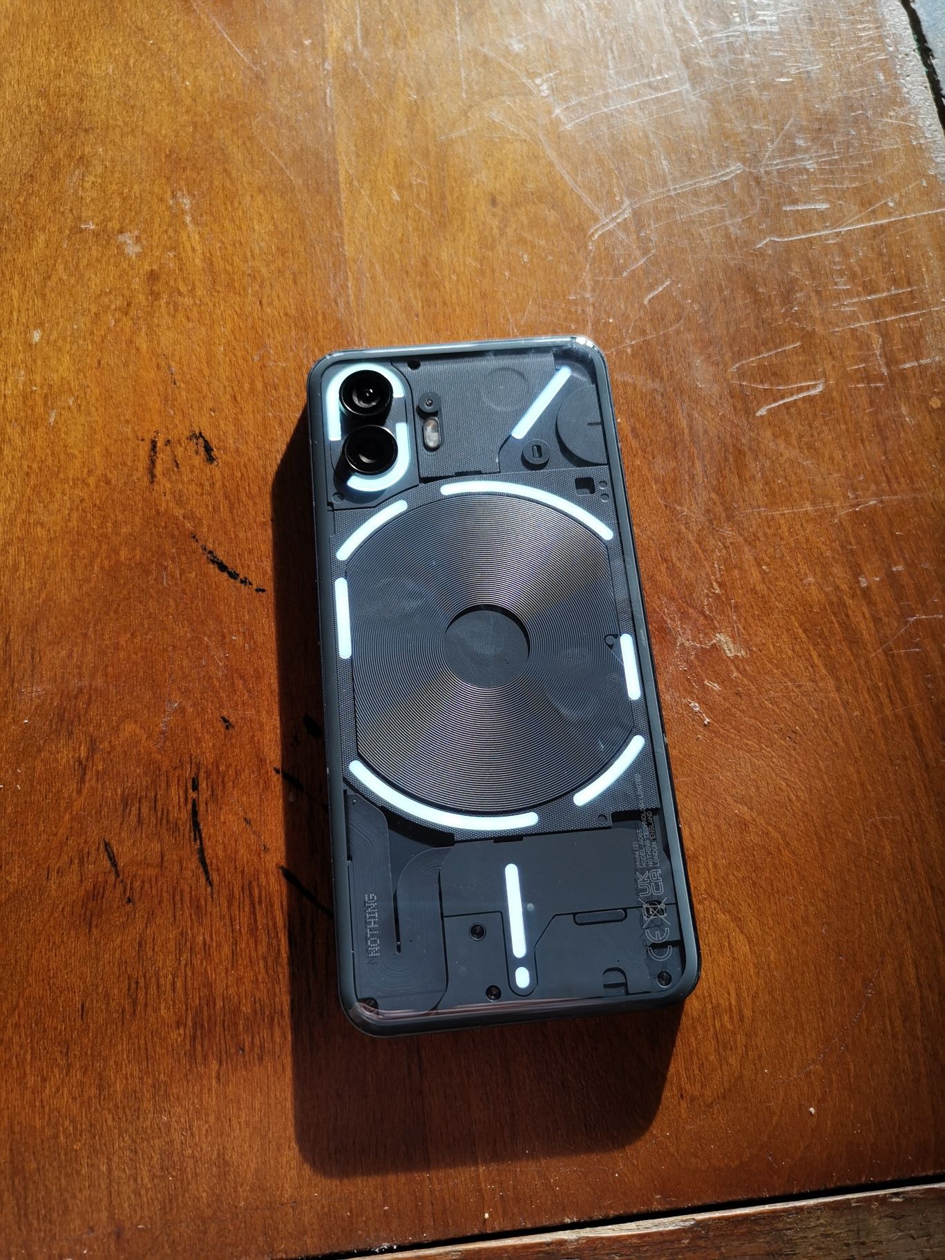 Nothing Phone 2--12gb Ram--256gb memória