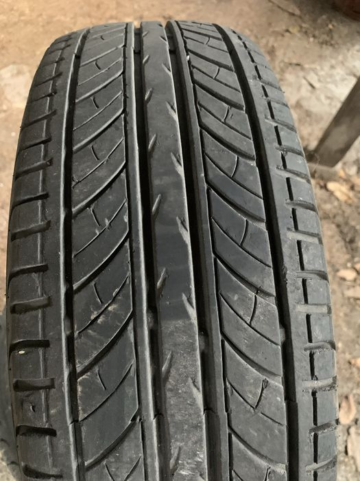 Продам лето  185 60 r14 Премиори