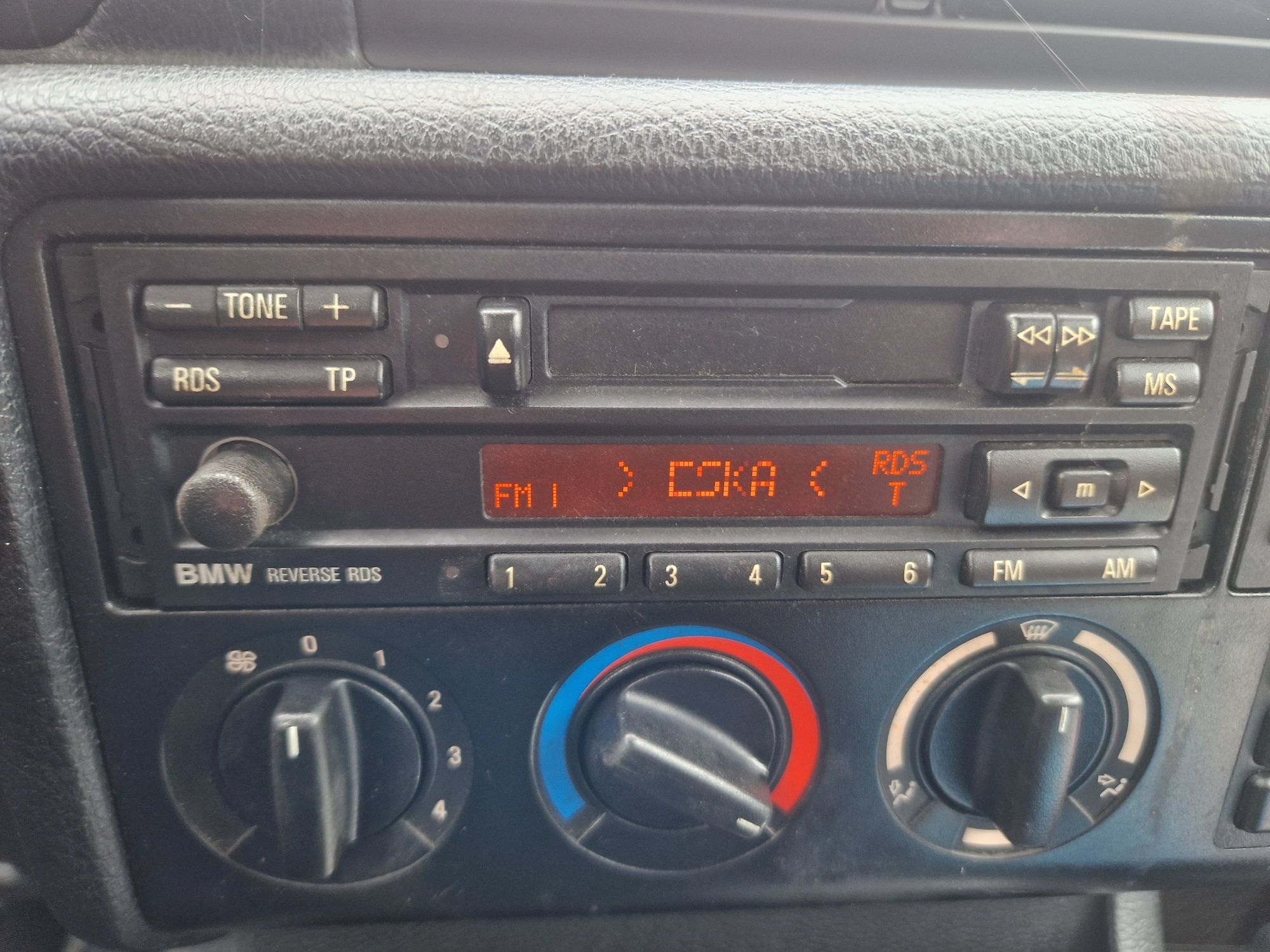 Radio Blaupunkt 6512  RDS BMW E36 E30 E34 E28 E32 kod książka