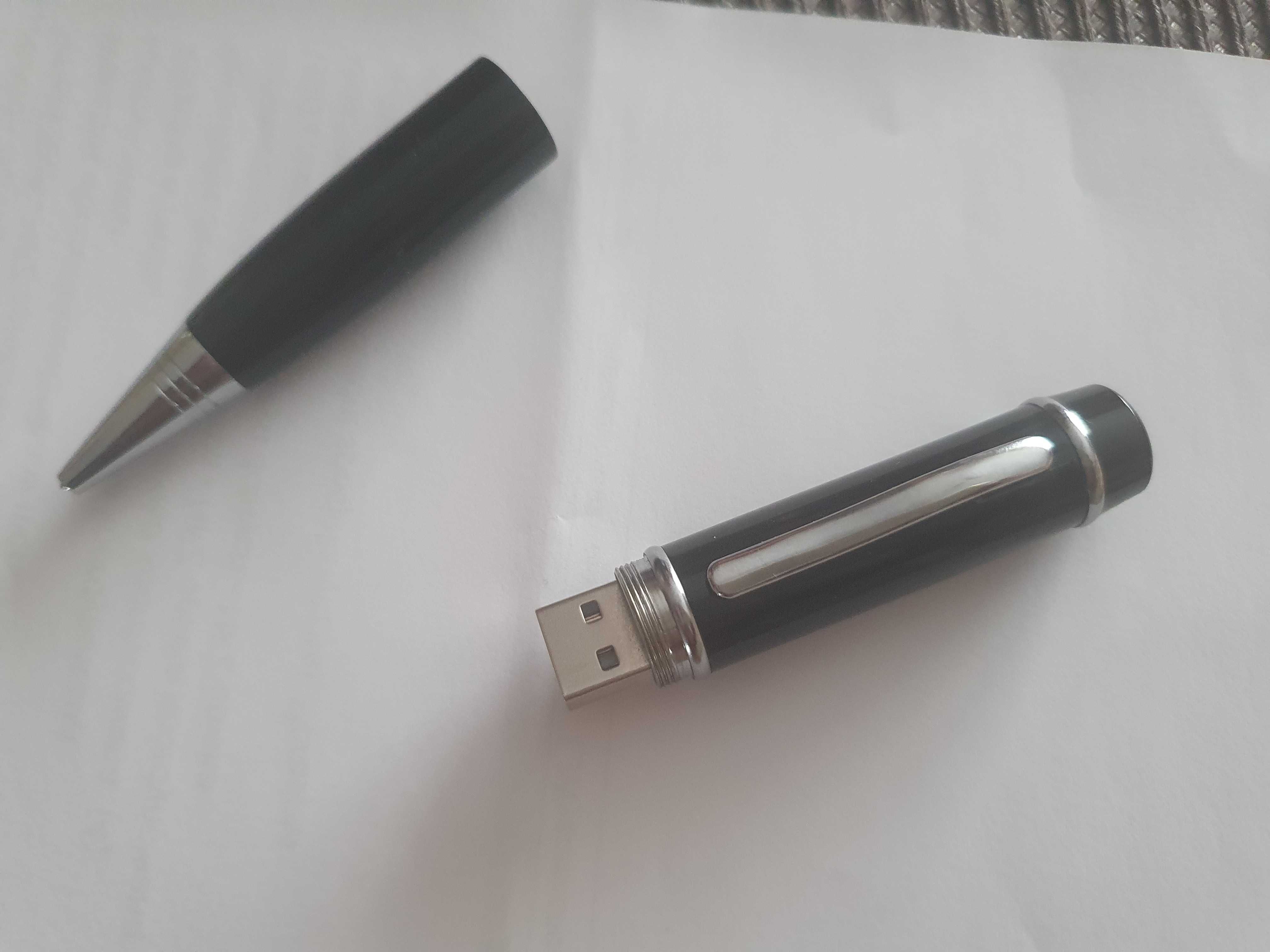 Pen drive z długopisem