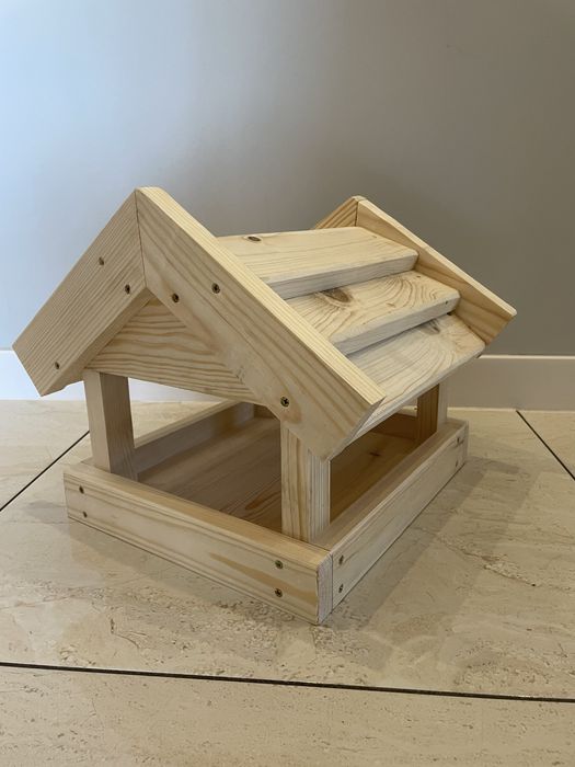 Karmnik dla ptakow , wyroby z drewna , ogrod , dom