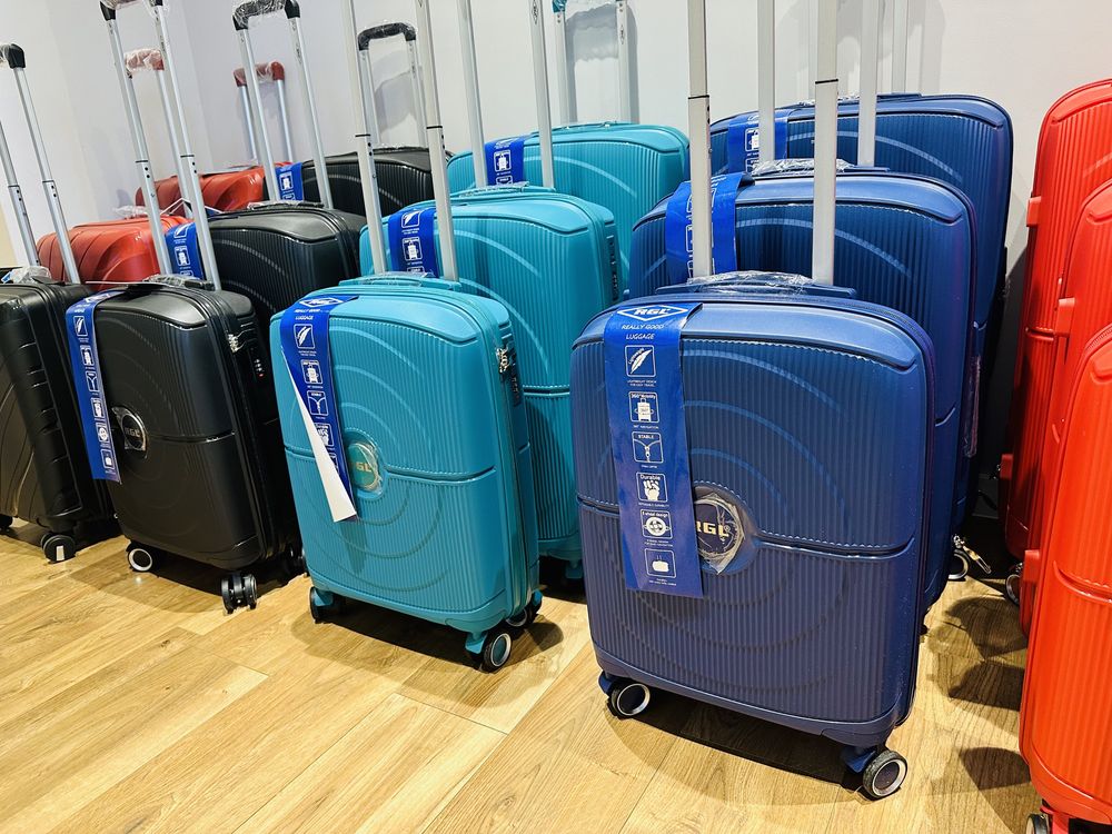 NOWE walizki / polipropylen / walizka kabinowa