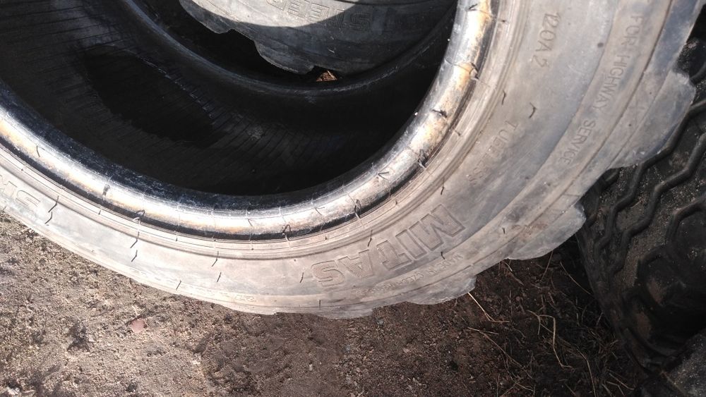 Opony przemysłowe 27x10.50-15 mitas bobcat mustang miniladowarka