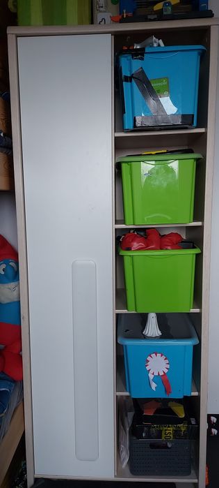 Regał,  szafka do pokoju dziecięcego