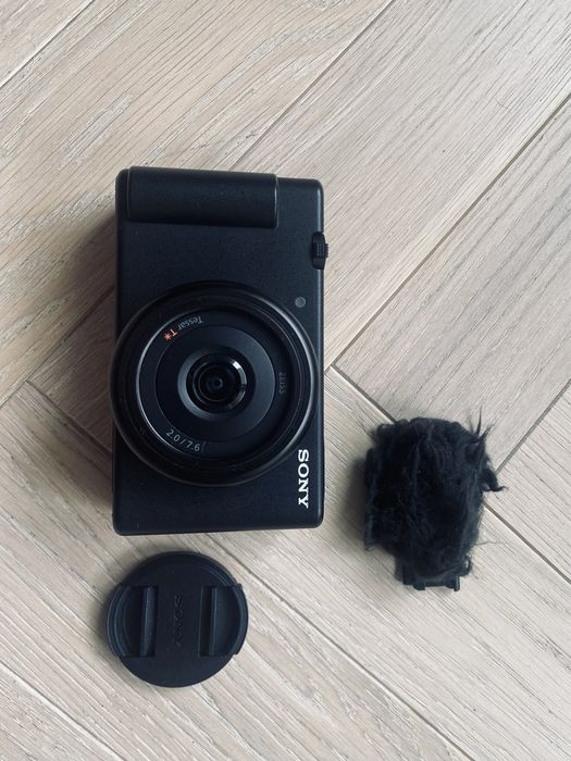 Sony ZV-1F Vlog Camera + BOYA BY-M1