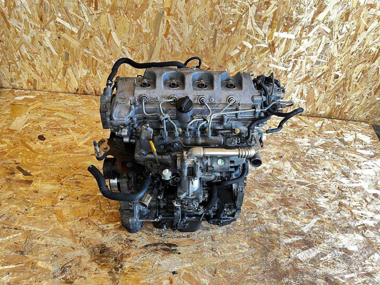 Двигун мотор двигатель 2.2 D-4D D4D 2ADFTV Toyota Rav4 3 Avensis Рав4