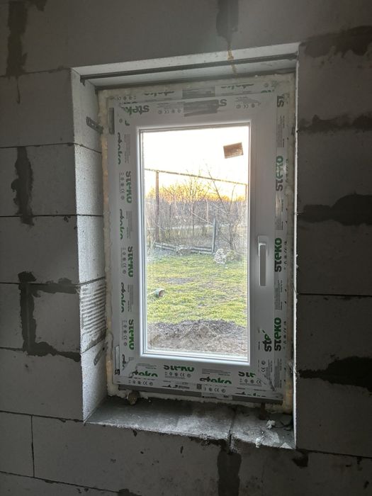 Вікна двері металопластикові алюмінєві металеві