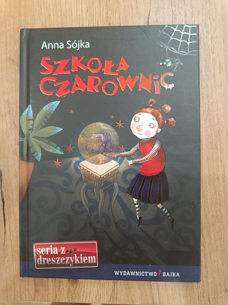 Książka Szkoła Czarownic Anna Sójka