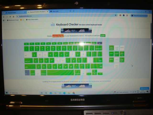 Laptop Samsung RF711, Core i7, 6 GB RAM, Win 10 home, 17"  uszkodzony