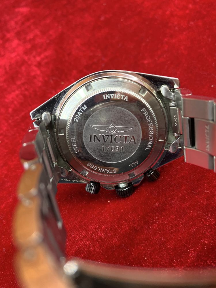 Часы INVICTA Professional Speedway 200m 17031