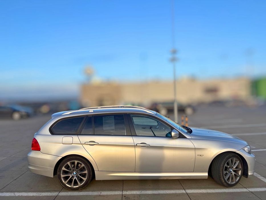 BMW e91 2008 r Listopad