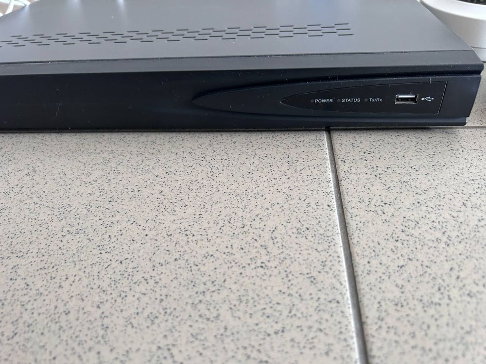 Sistema de video vigilâcia com 4 câmaras de gravação diurna
