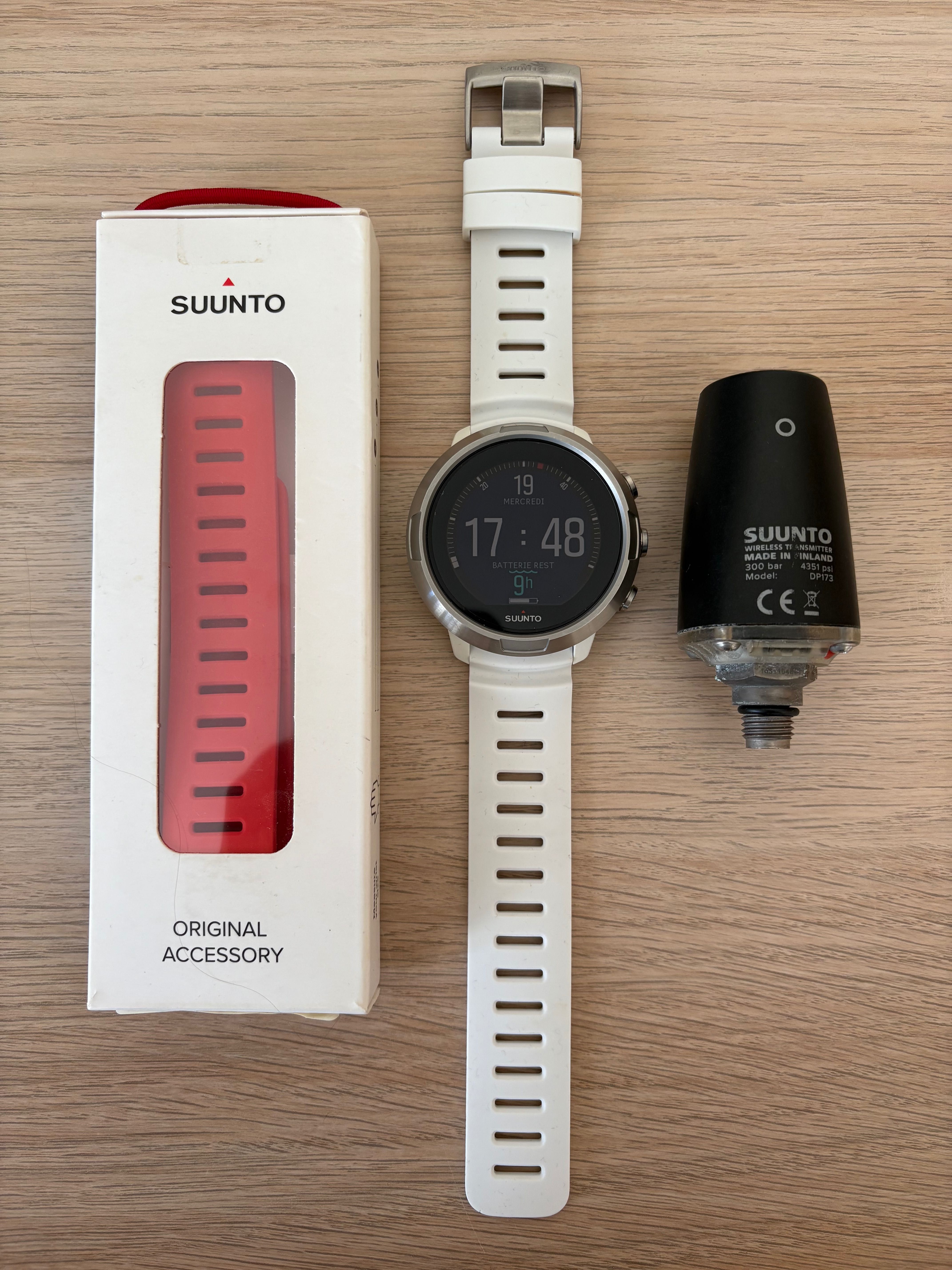 Computador de mergulho Suunto D5 cor branca com transmissor Suunto