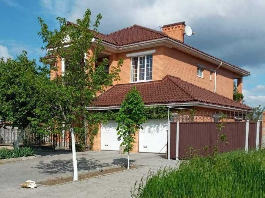 Продажа  современного 2х этажного дома в Варваровке. Возле реки!