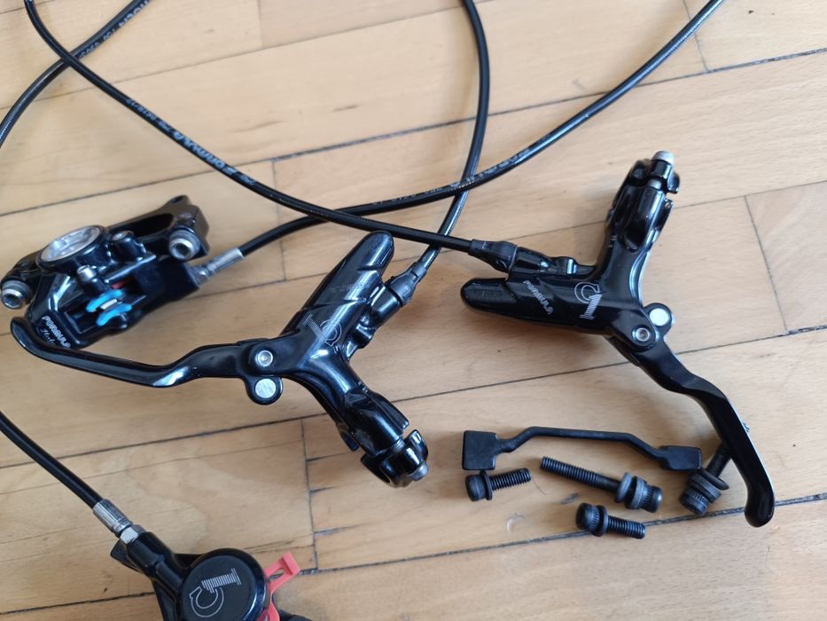 Тормоза велосипедные Formula C1/  гальма гідравдічні  Formula C1