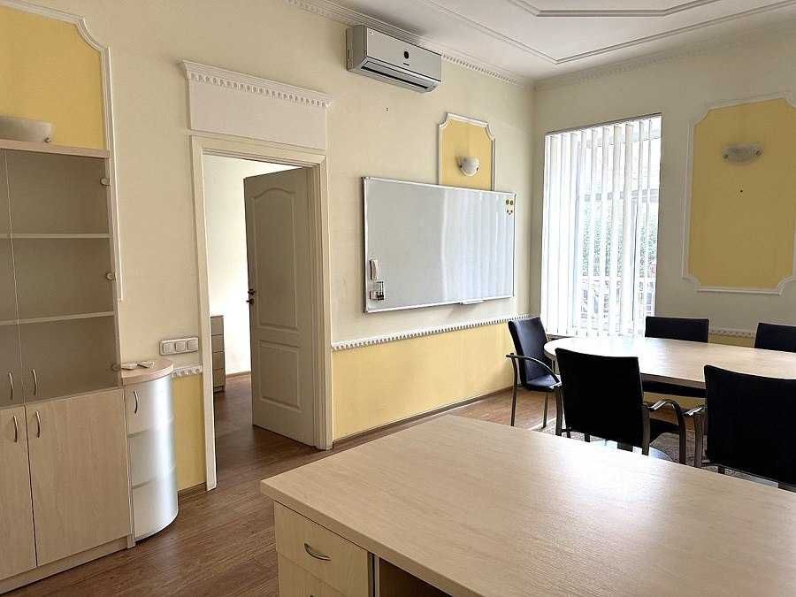 БЕЗ% Оренда офісу 500 м2, вул. Мазепи, метро Арсенальна,