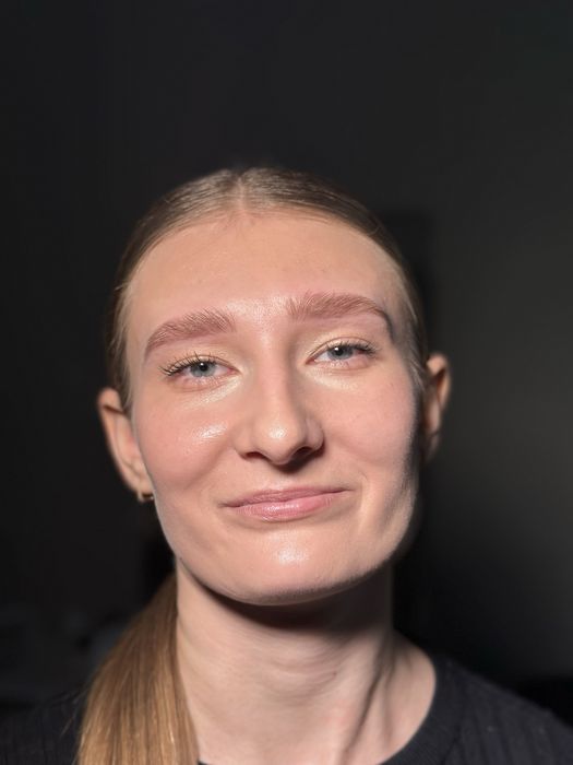 Брови/ фарбування/ корекці/ ламінування