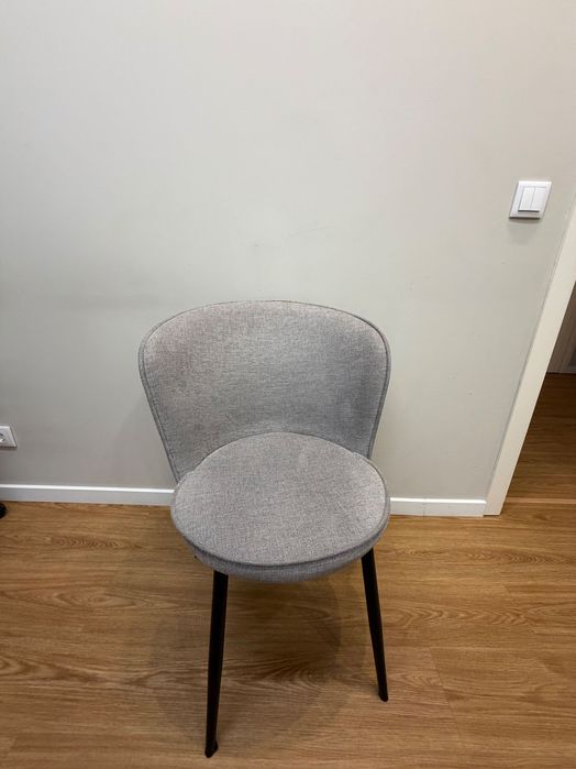 8 Cadeiras almofadadas | 40€/cada