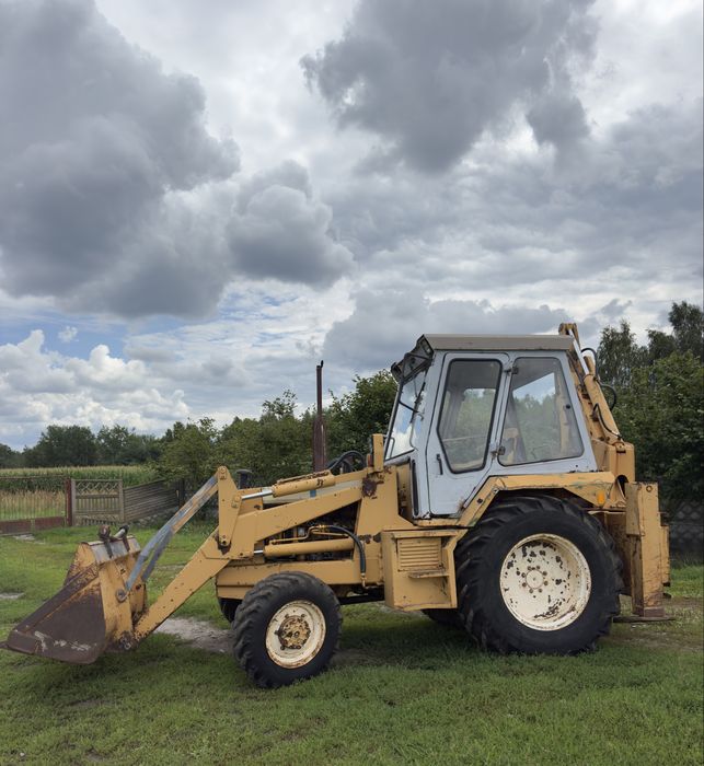 Koparko ładowarka Fai,Komatsu,jcb,4x4