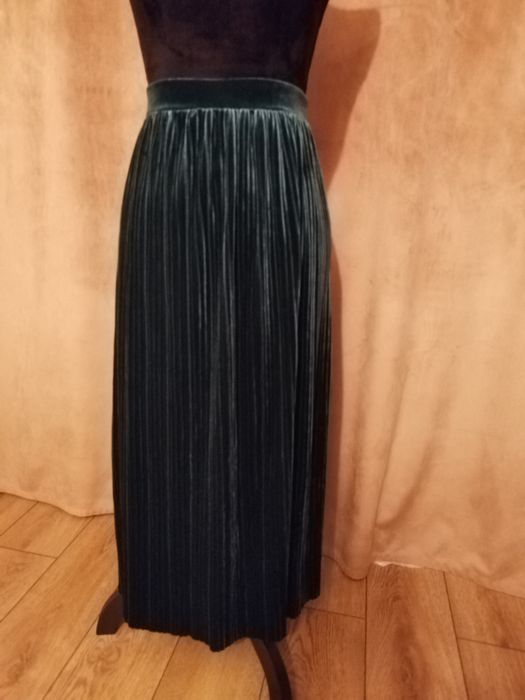 Długa spódnica plisowana Sinsay r.S