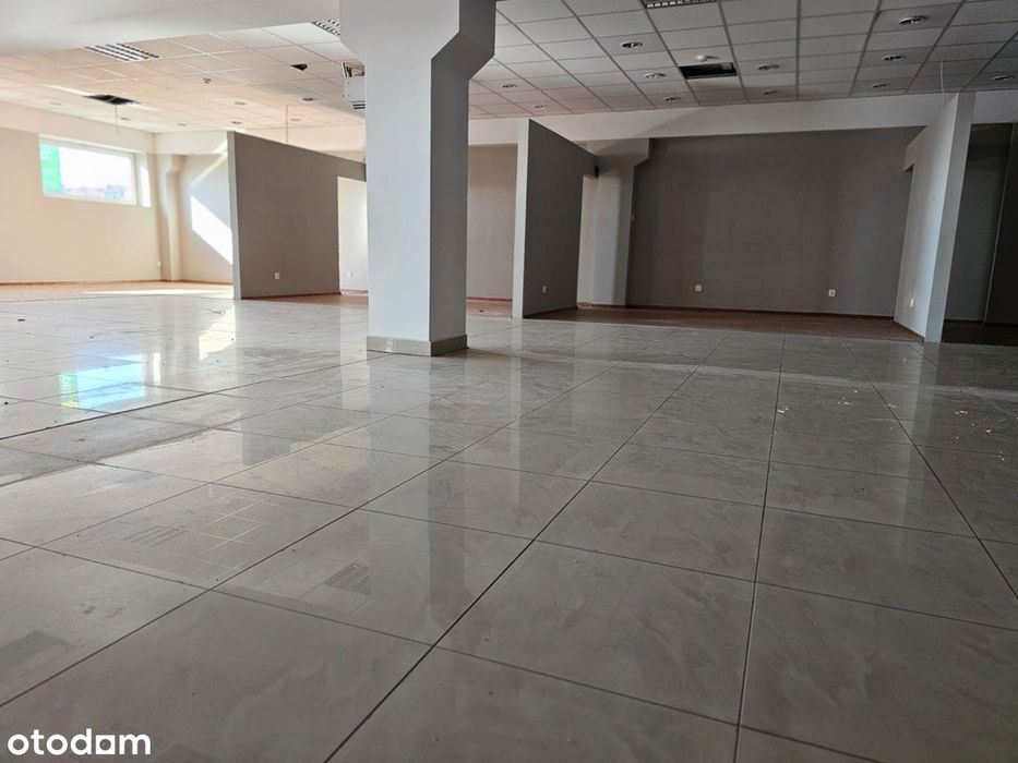 Budynek handlowo - usługowy 2088 m2, ul. Przemysłowa 5.