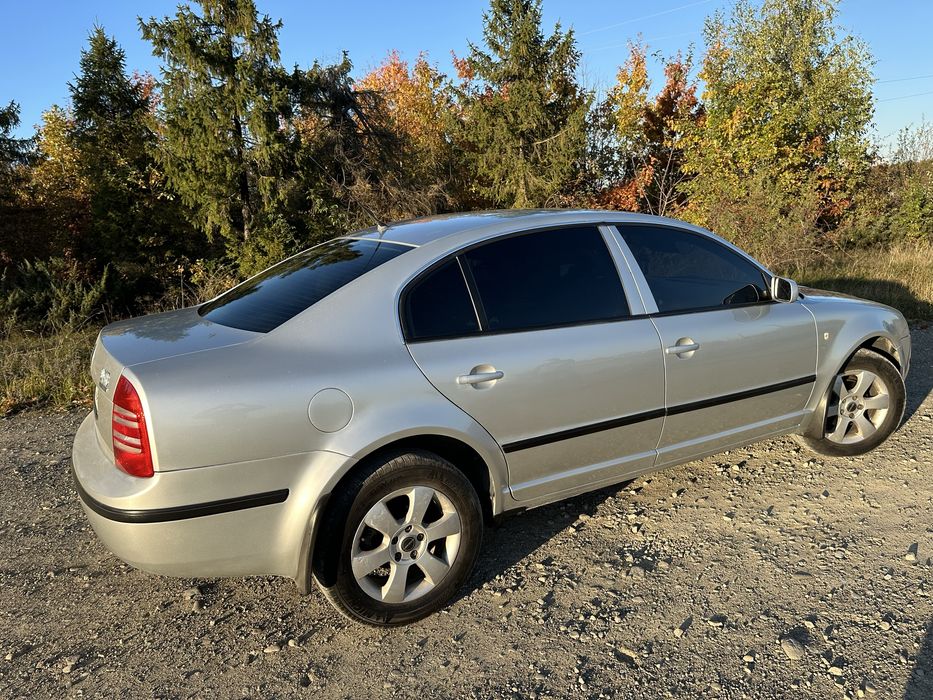 Skoda Superb 2006