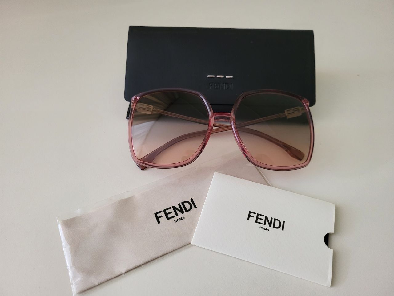 Нові Fendi, оригінал